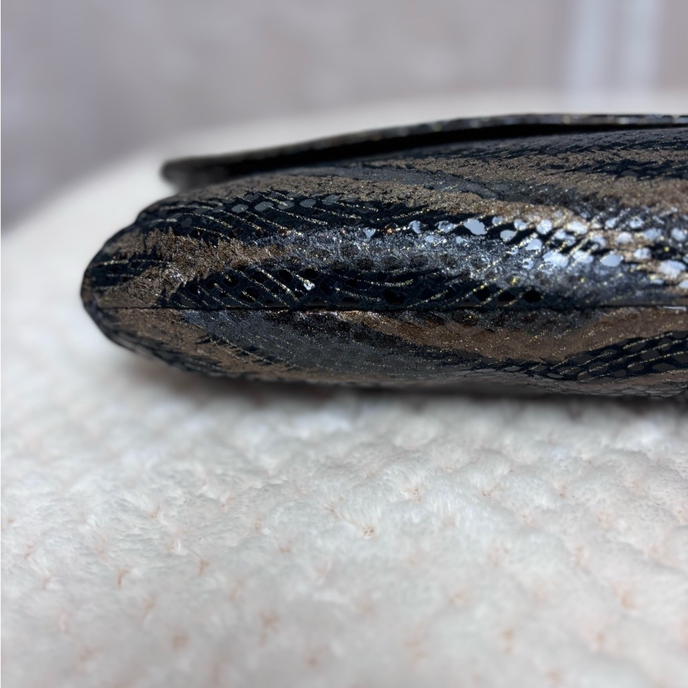 Hobo International Tiger Snake Exotic Patent Leather Handle Purse - Picture 8 of 15